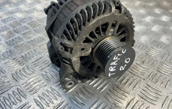 Renault Trafic II (X83) Generator/alternator 8200654785 A004TJ0282