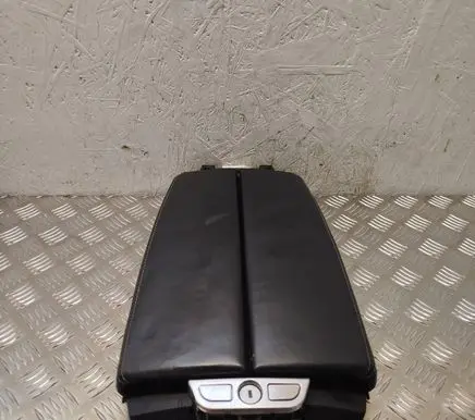 BMW 6 F06 Gran coupe Armrest 9241723