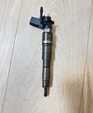 Fuel injector