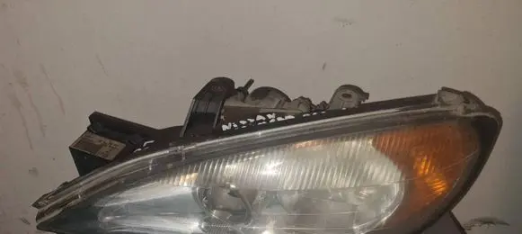 Nissan Primera Headlight/headlamp 89003044 260609F600 175502601