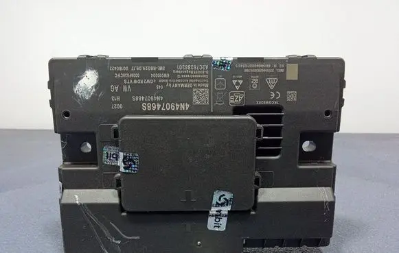 Porsche Cayenne (92A) Gateway control module 4N4907468S