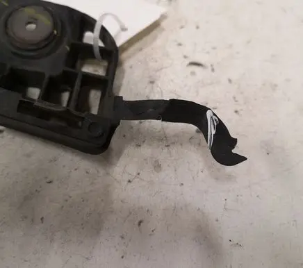 Opel Astra K Rear bumper mounting bracket