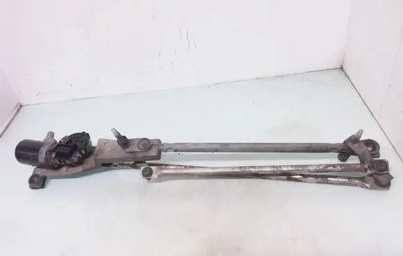 Ford Focus Front wiper linkage and motor XS4117508BB 0390241362