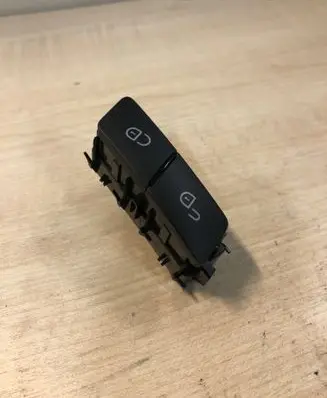Mercedes-Benz C W204 Central locking switch button A2048706410