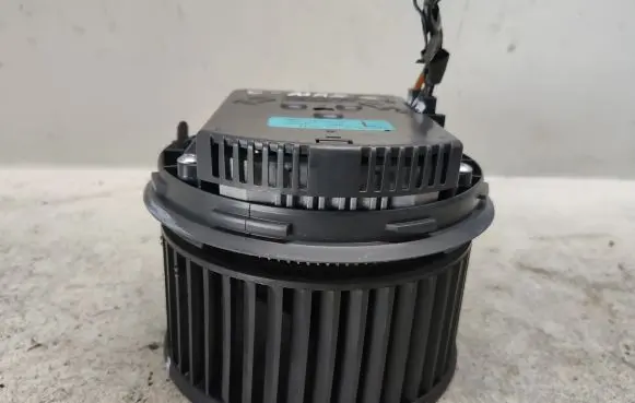 Ford C-MAX I Heater fan/blower 3M5H18456CD
