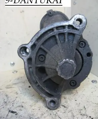 Citroen Xsara Picasso Starter motor D6RA 20I