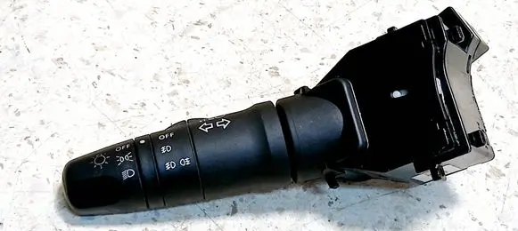 Nissan Primera Indicator stalk 25540AV600
