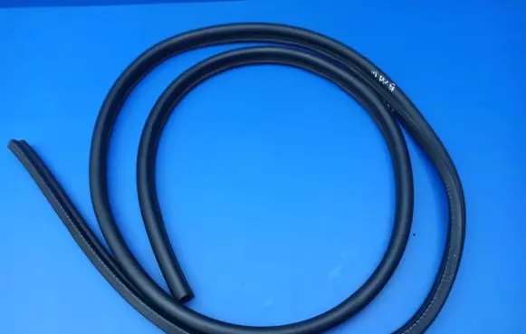 BMW 7 E65 E66 Engine compartment rubber 