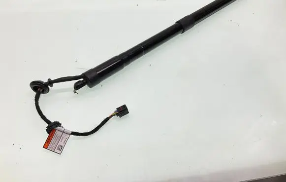 Volvo XC40 Tailgate/trunk strut/damper 32384409 Y000050800 02032023