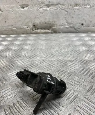 Lexus IS 220D-250-350 Windscreen/windshield washer pump 8533060190