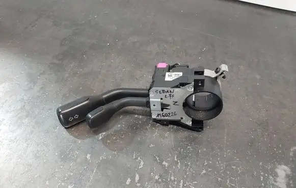 Audi A4 S4 B5 8D Indicator stalk 4D0953513D
