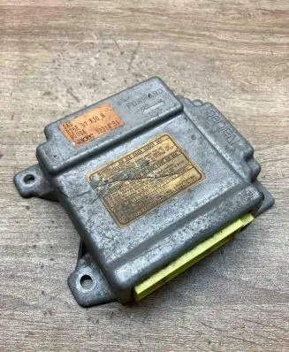 Mazda 323 Airbag control unit/module B25E57K30B 8G03A