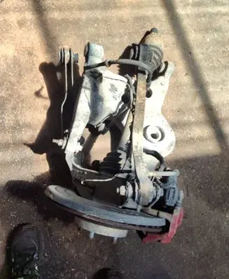 Land Rover Range Rover Sport L494 Rear wheel hub spindle/knuckle