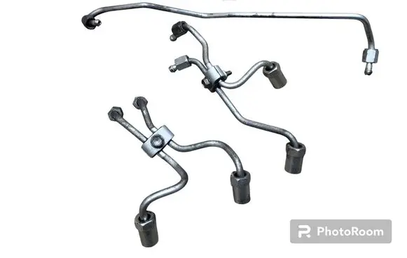 Toyota RAV 4 (XA30) Fuel injector supply line/pipe 