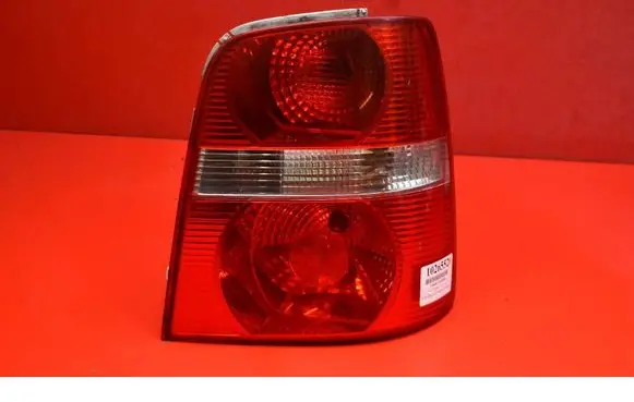 Volkswagen Touran I Rear/tail lights
