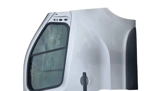 Renault Trafic III (X82) Front door