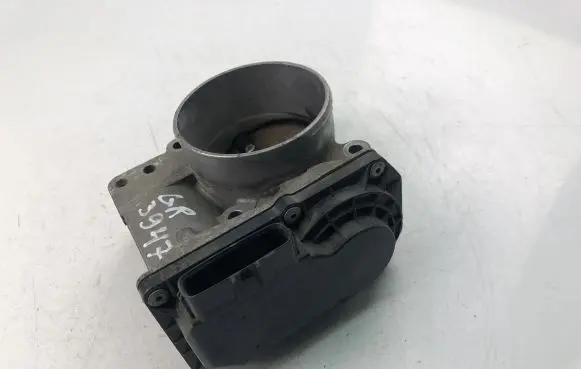 Volvo V70 Throttle valve 30711551