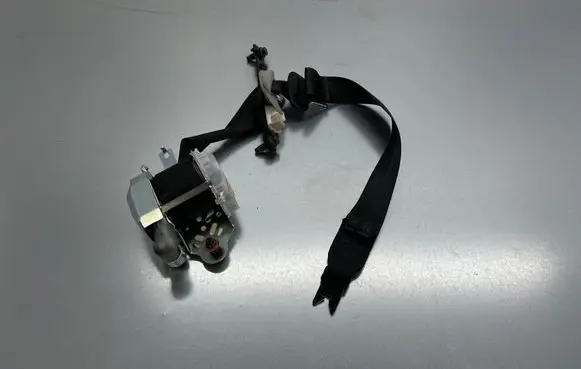 Hyundai Santa Fe Front seatbelt 888102W200 888102W200RYN