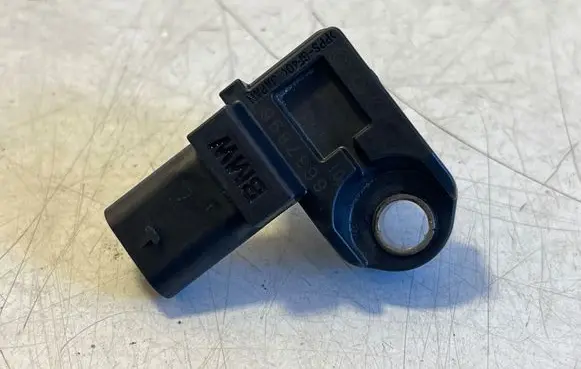 BMW X6 F16 Air pressure sensor 8637896
