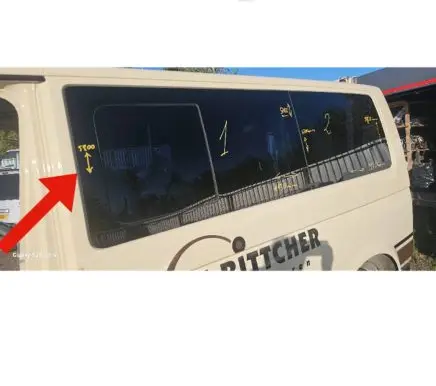 Volkswagen Transporter - Caravelle T5 Side middle window/glass 