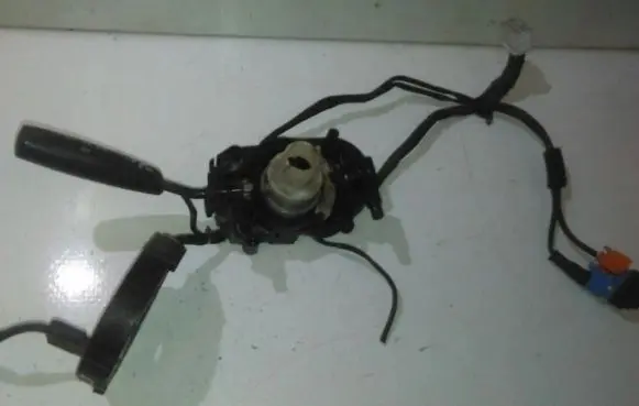 Mazda 323 F Indicator stalk 175018