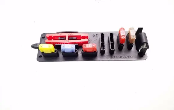 Peugeot Partner Fuse box cover 9637466280