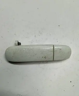 Mitsubishi Colt Tailgate trunk handle wdjafuiawnj