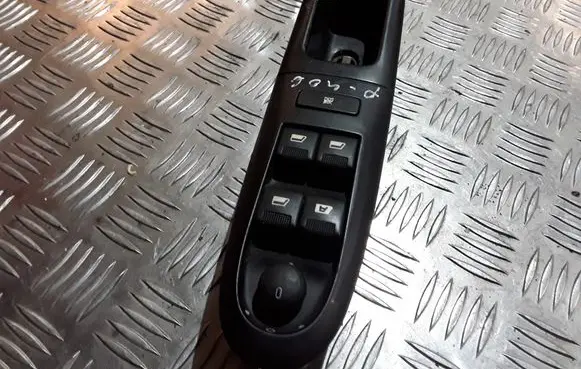 Peugeot 406 Electric window control switch