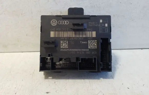 Volkswagen Touareg II Door control unit/module 4H0959793F