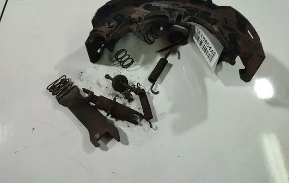 Toyota Avensis Verso Handbrake/parking brake pads 250376