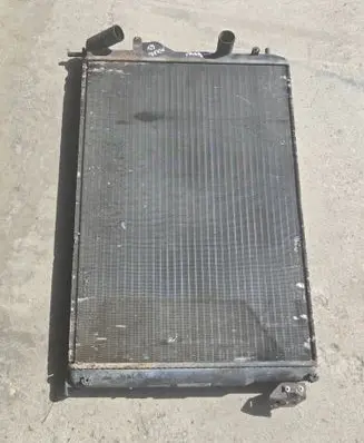 Renault Megane I Coolant radiator 868405P