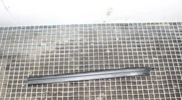 BMW 6 E63 E64 (A) pillar trim 7008931