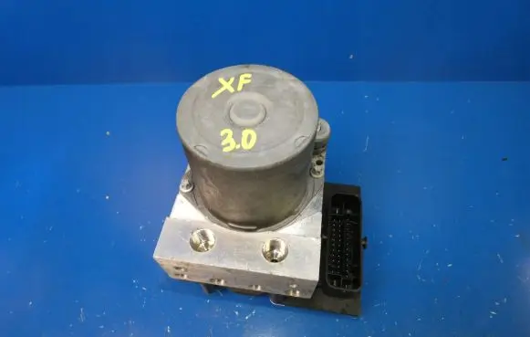 Jaguar XF X250 ABS Pump AX232C405AC