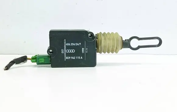 Audi A4 S4 B5 8D Tailgate boot lock/latch motor 8D9962115A 406204247