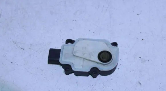 Renault Megane IV Intake manifold valve actuator/motor A24041153212 110949107 18099231767