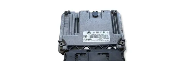 Volkswagen Touran I Engine control unit/module 03G906021RN 03G906021AB 0281014128