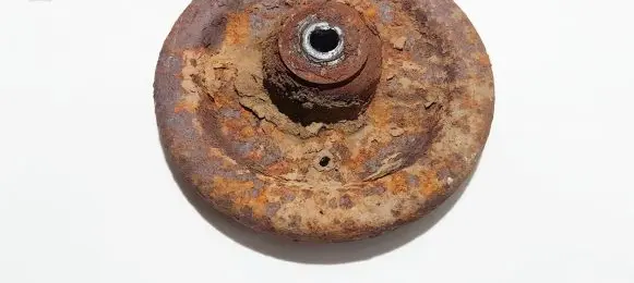 Coil spring mount