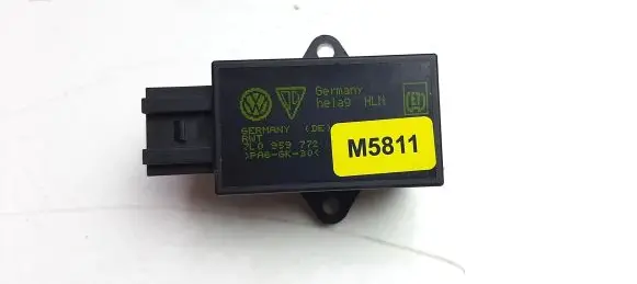 Volkswagen Touareg I Seat heating relay 7L0959772 M5811