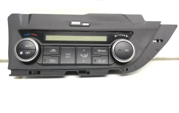 Toyota Auris E180 Climate control unit 5590002790 7380047A 75f543