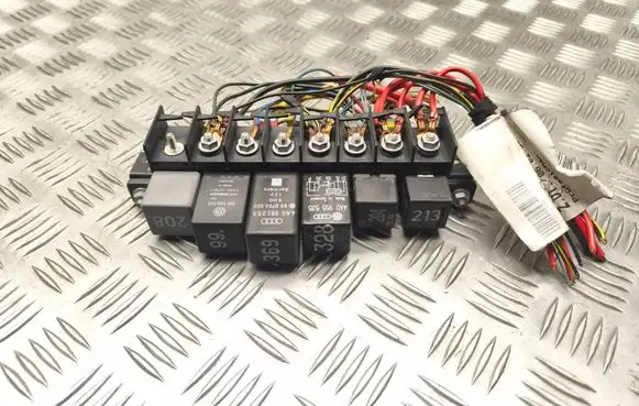 Audi A8 S8 D2 4D Relay mounting block 4D1971315AE 4D19711390