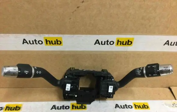 Land Rover Discovery Sport Tailgate/trunk/boot open switch LR137877
