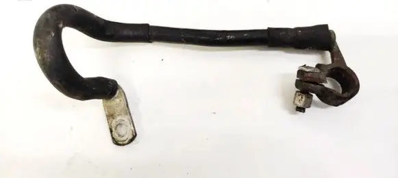 Volkswagen PASSAT B6 Positive cable (battery)