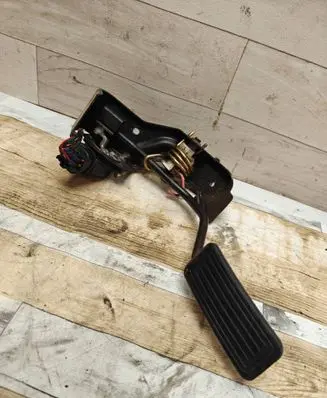 Toyota Corolla Verso E121 Accelerator throttle pedal 8928147010