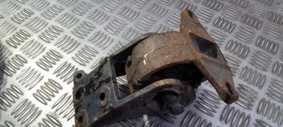 Ford Mondeo MK II Engine mount bracket 93bb6p020bb 93bb-6p020-bb