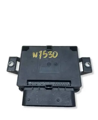 BMW 5 F10 F11 Hand brake control module 6863800 0132462103 23122010