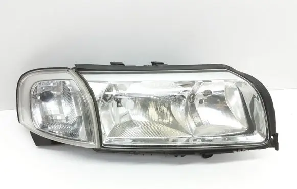Volvo S80 Headlight/headlamp 3678543