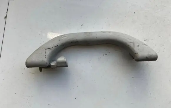 Volkswagen PASSAT B5.5 Front interior roof grab handle 3b0857608a