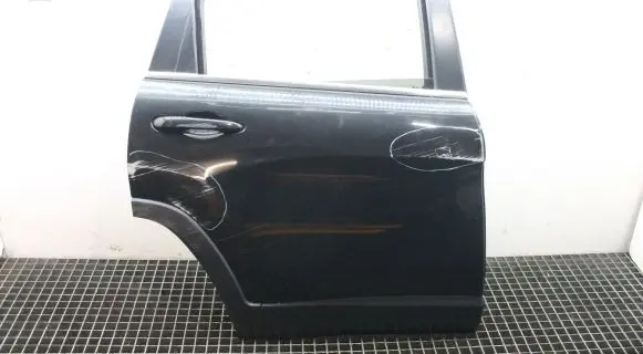 Jeep Cherokee Rear door