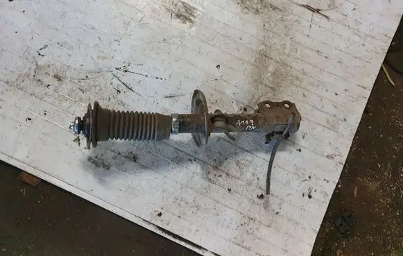 Toyota Yaris Front shock absorber/damper NOCODE