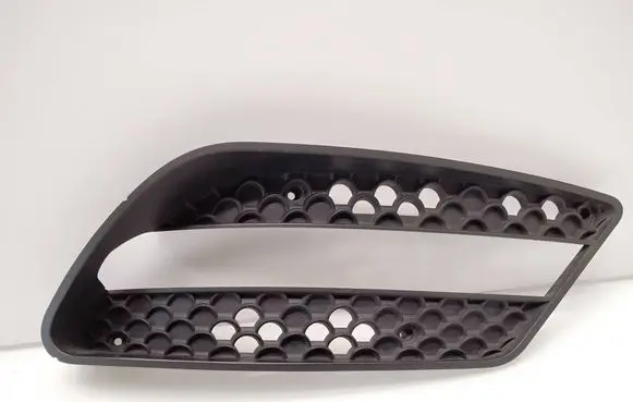 Mercedes-Benz C W204 Front fog light trim/grill A2048850753